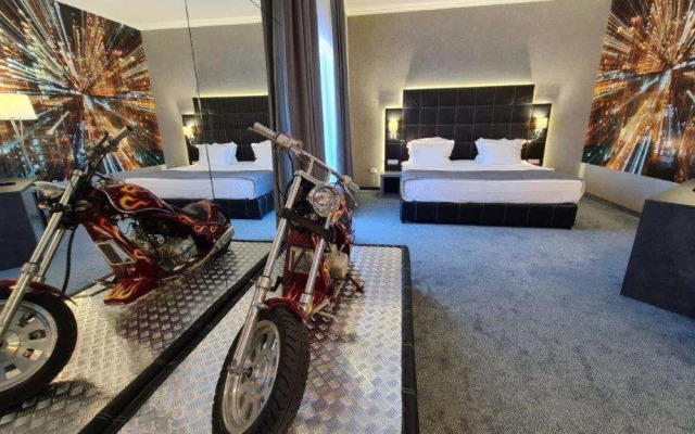AQUA Hotel