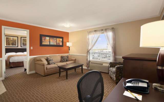 Super 8 by Wyndham Edmonton International Airport