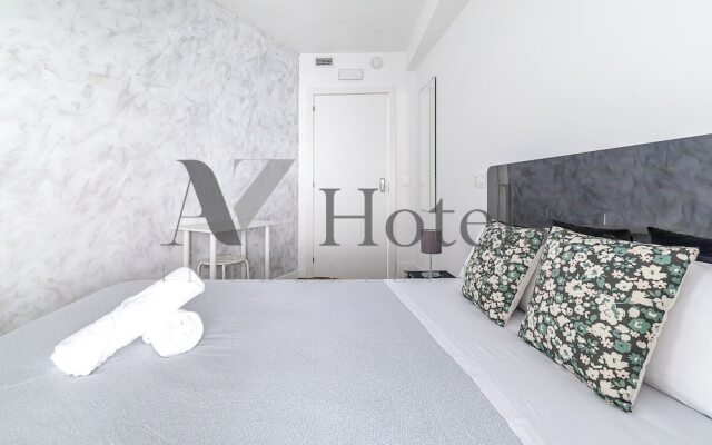 AYZ Princesa - Auto check-in property