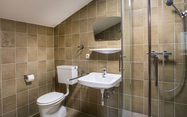 Alpine View Apartments