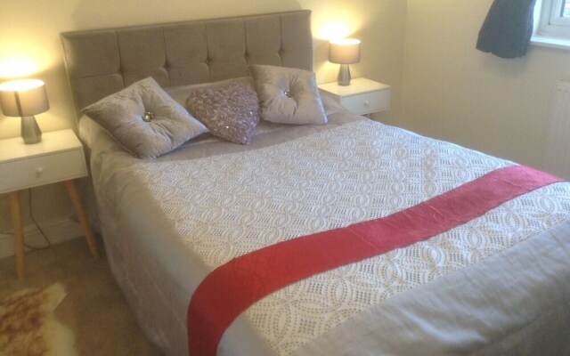Lovely House With Garden Near Maldon Promenade