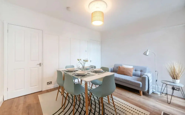 Host Stay Caversham Westfield House