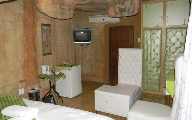 African Cave Lodge