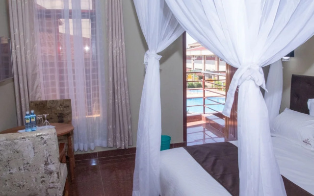 Maxland Hotel Juja