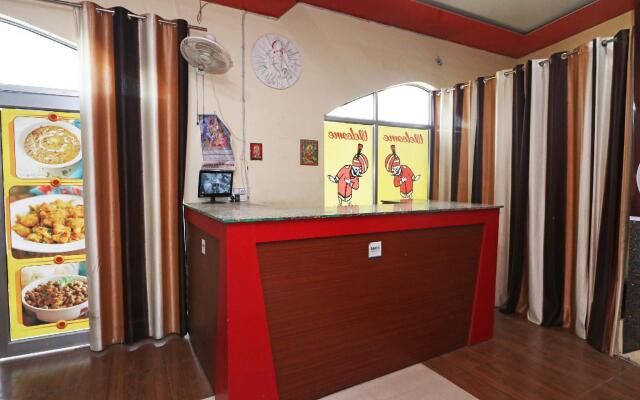 Raj Mahal By OYO Rooms