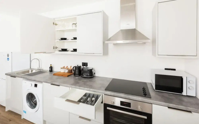 The Suites Inn Hotel