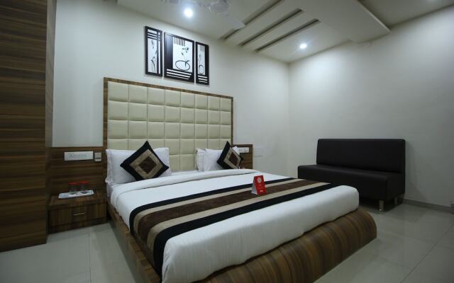 OYO 6840 Hotel City Inn
