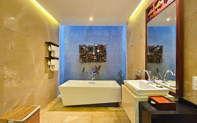 SEMINYAK ICON by Karaniya Experience
