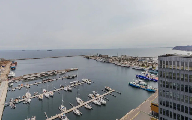 Apartment Sea Towers Gdynia by Renters