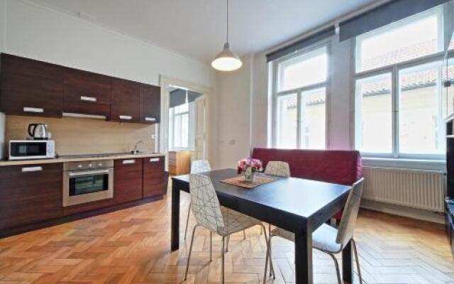 Vincent Apartment