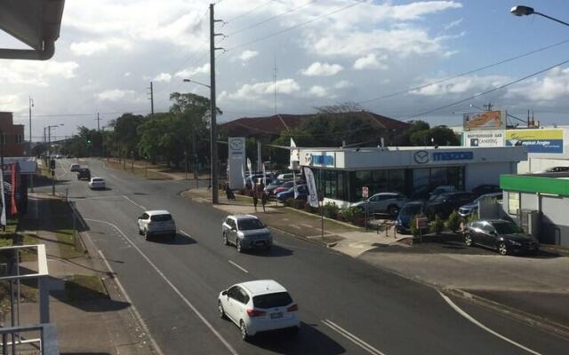 Aussie Hotel & Motel