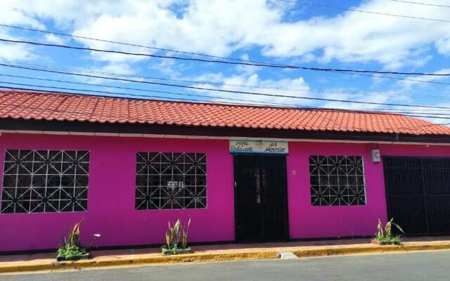 Hostal El Almendro