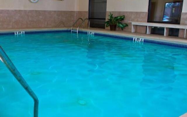 Country Hearth Inn-Union City