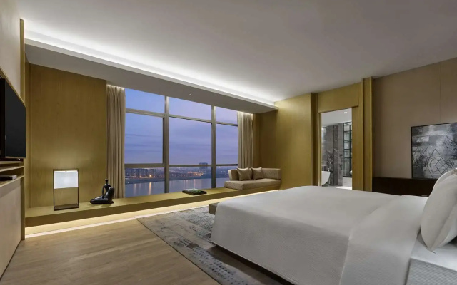 Hilton Suzhou Yinshan Lake
