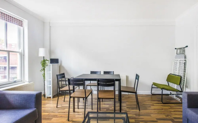 Old Street Apartments by MoreThanStays