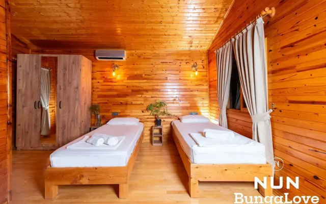 Nun BungaLove