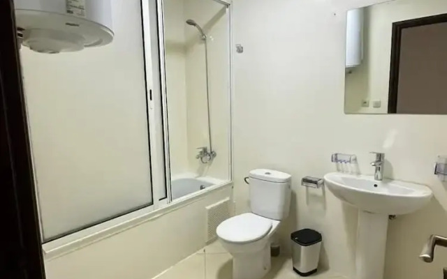 SHRTSTAYS Guesthouse