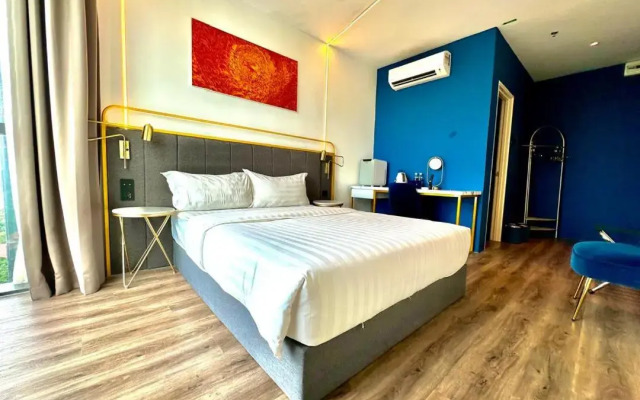 Regatta Suites Kozi Square Kuching