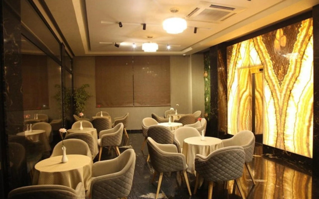 Emerald Boutique Hotel