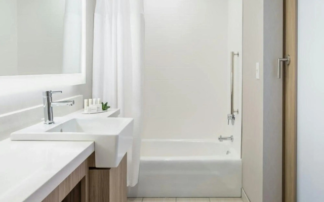 SpringHill Suites by Marriott Madison