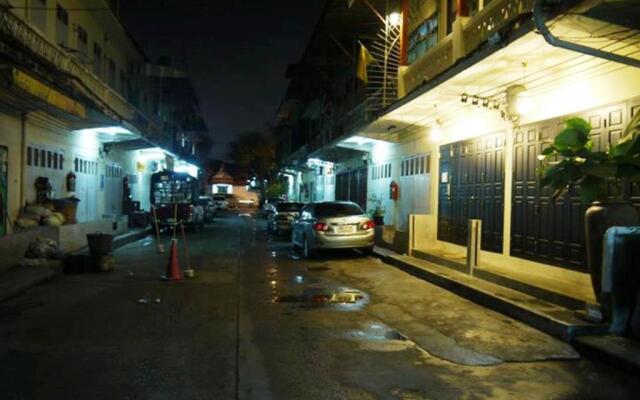 The Royal ThaTien Village