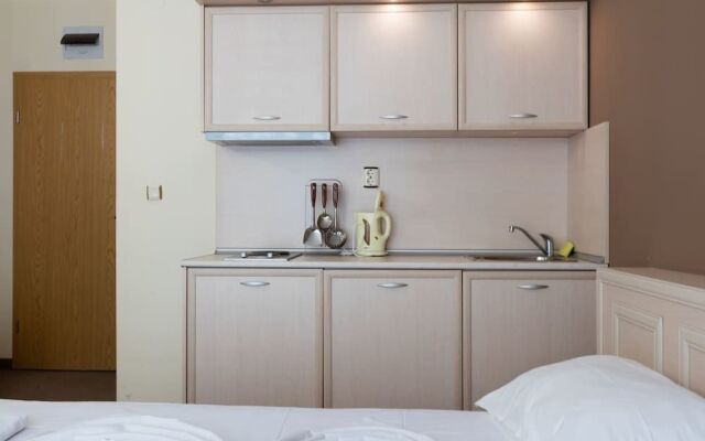 Quiet Studio with Kitchen & Balcony