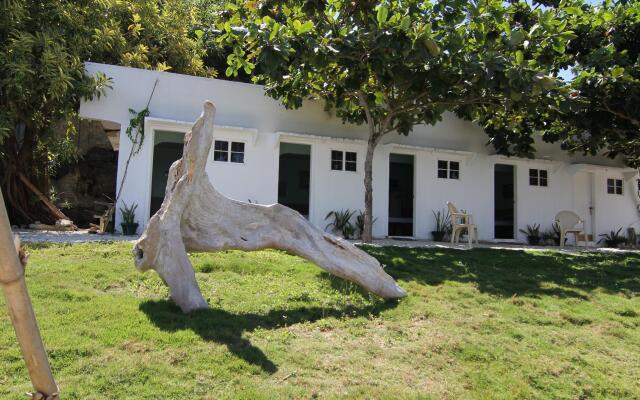 Villa Agatona Garden Beach Resort