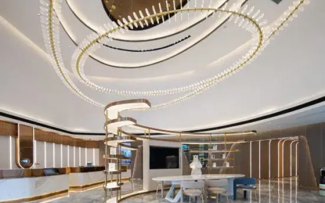 Starway Hotel (Dazhou Luofu Plaza)
