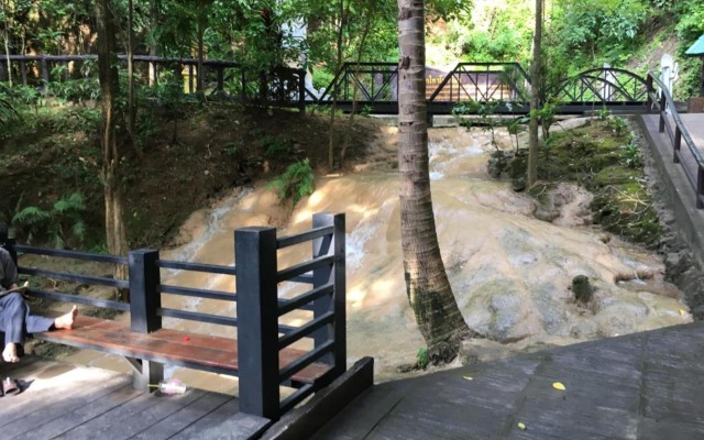 Chokchai Hotel