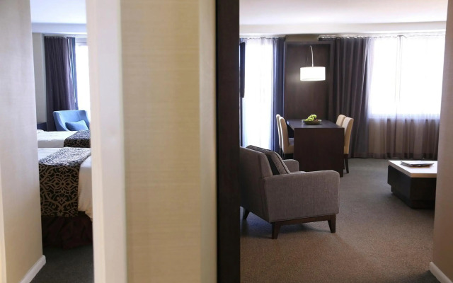 The Windsor Suites