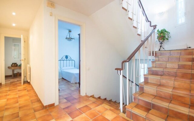 Villa Cossis Beach TVL 32