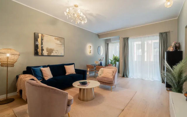 Stunning 2BR With Balcony on Piata Universitatii
