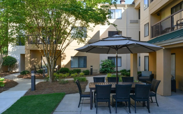Courtyard by Marriott Charlotte/Matthews