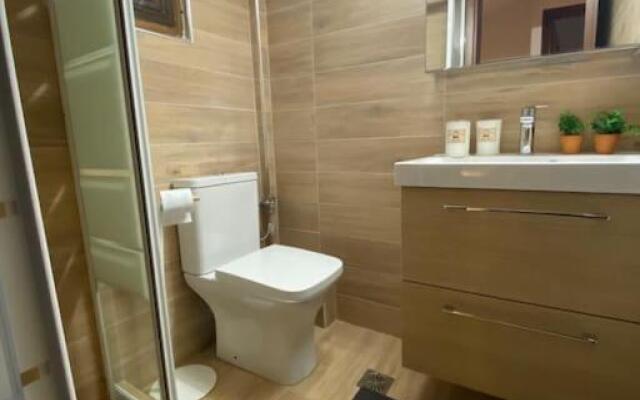 Private Beach Front Maisonette 3 Bedroom Mikiverna