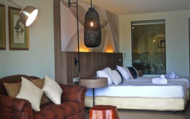 Issara Boutique Winery Hotel