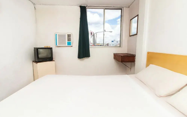 Gold Star Hotel