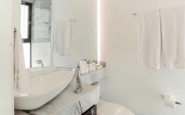 Bh 05 Gf Pamper Yourself With a Special Gateway