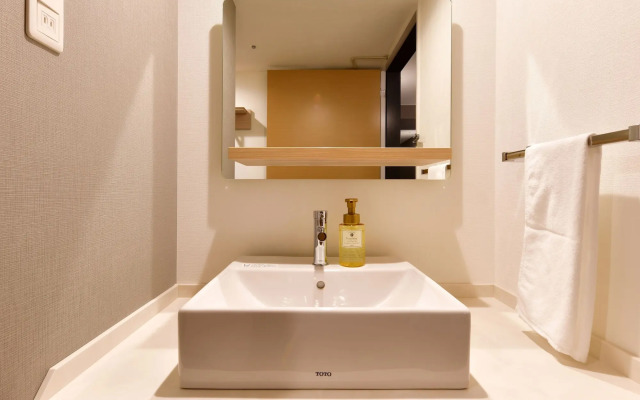 Vessel Inn Sakae Station