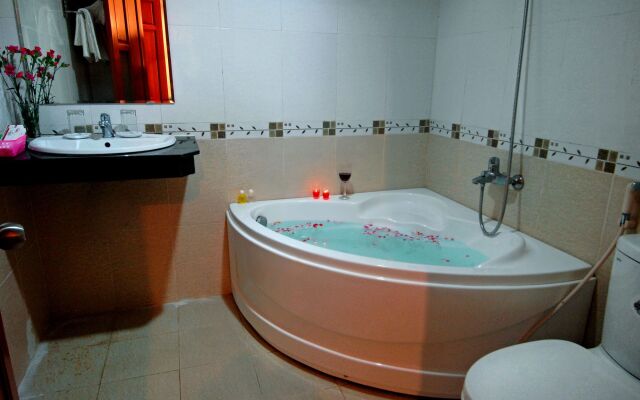LEGEND Boutique Hotel
