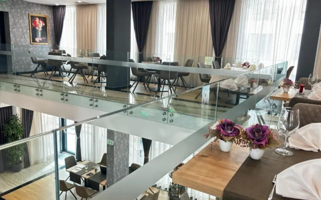 Blue Star Luxury Hotel