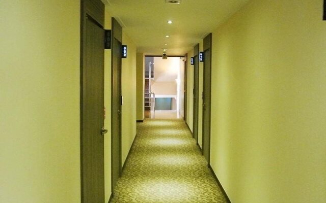 Goodstay IMT Hotel