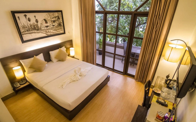 Adore Hotel