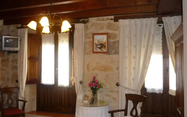 Hotel Rural Villa de Silos