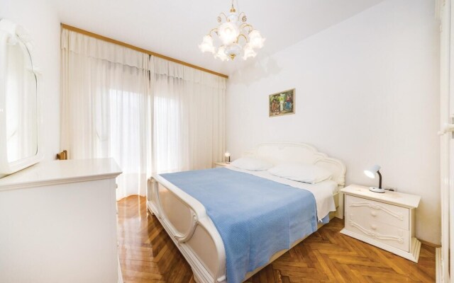 Nice Home in Sukosan With Wifi and 6 Bedrooms