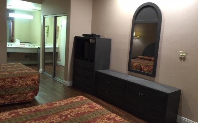 Cali Inn