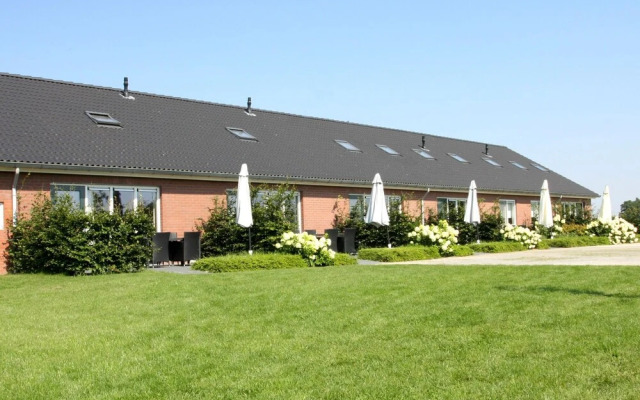 Pretty Farmhouse in Haaksbergen near Forest