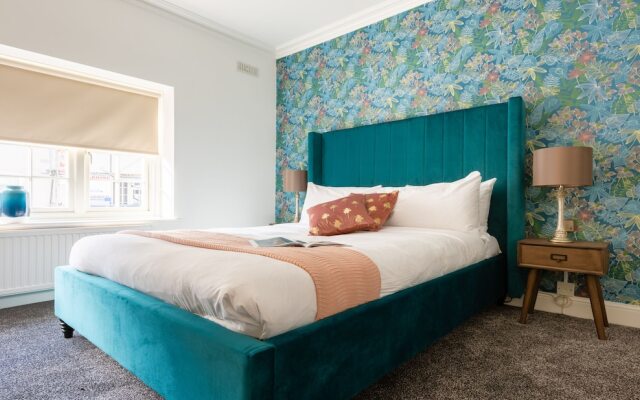 The South Kensington Place - Modern & Bright 4bdr Townhouse