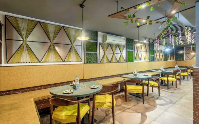 Hotel The Grand By OYO Rooms