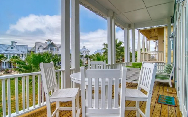 Seaside Sojourn 111 LA