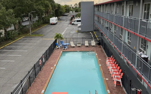 Travelodge by Wyndham Orlando / Heart of International Drive